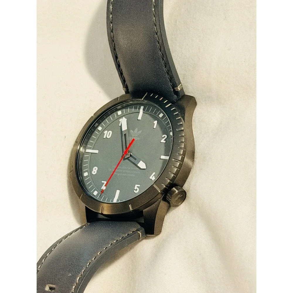 Adidas Cypher_LX1 Watch by Nixon Mens Grey Leather Strap Z06‎ 2915-00 Stainless
